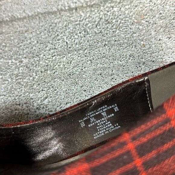 Metaphor Red Plaid Fleece Kitten Heels With Bow Size 6 Holiday Winter - Picture 7 of 7